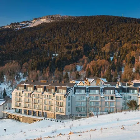 Czarna Gora 410 シェンナ